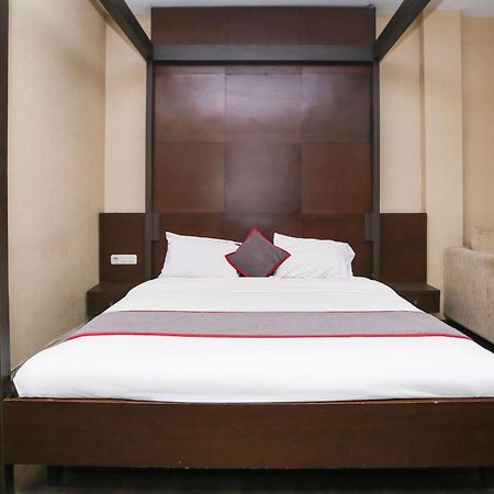 RedDoorz @ Cikarang 2 Hotel Bagian luar foto